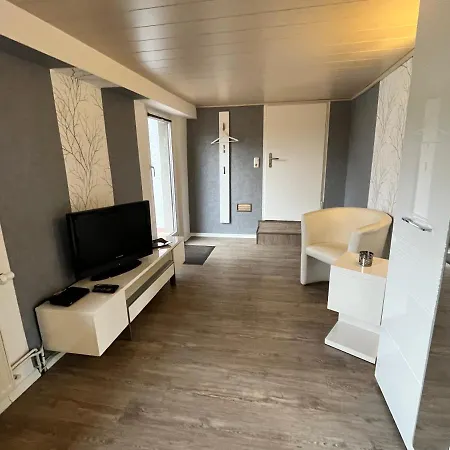 Gaestehaus Faehrmann アパート