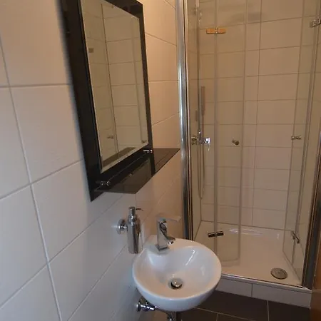 Gaestehaus Faehrmann アパート