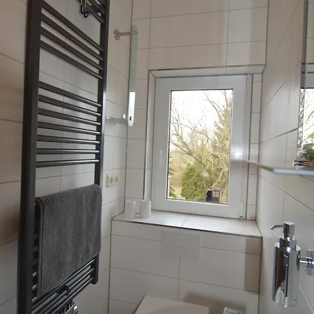 Gaestehaus Faehrmann アパート Vehra